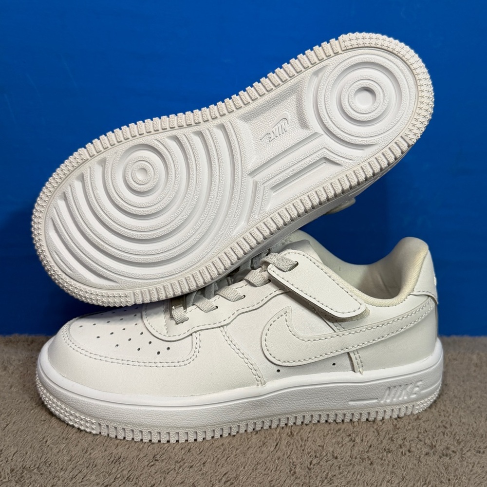 Nike
Force 1
Brand new - Picture 6 of 7